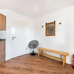 Apartment Al Backstuff *