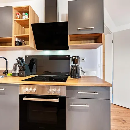 Al Backstuff Apartment *