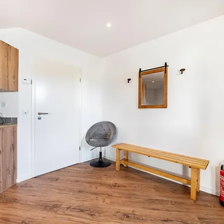 Apartment Al Backstuff *